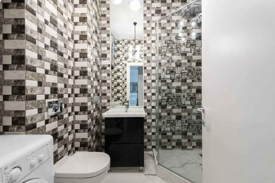 Elongated Toilet Seat Riser Buying Guide: Find Your Fit